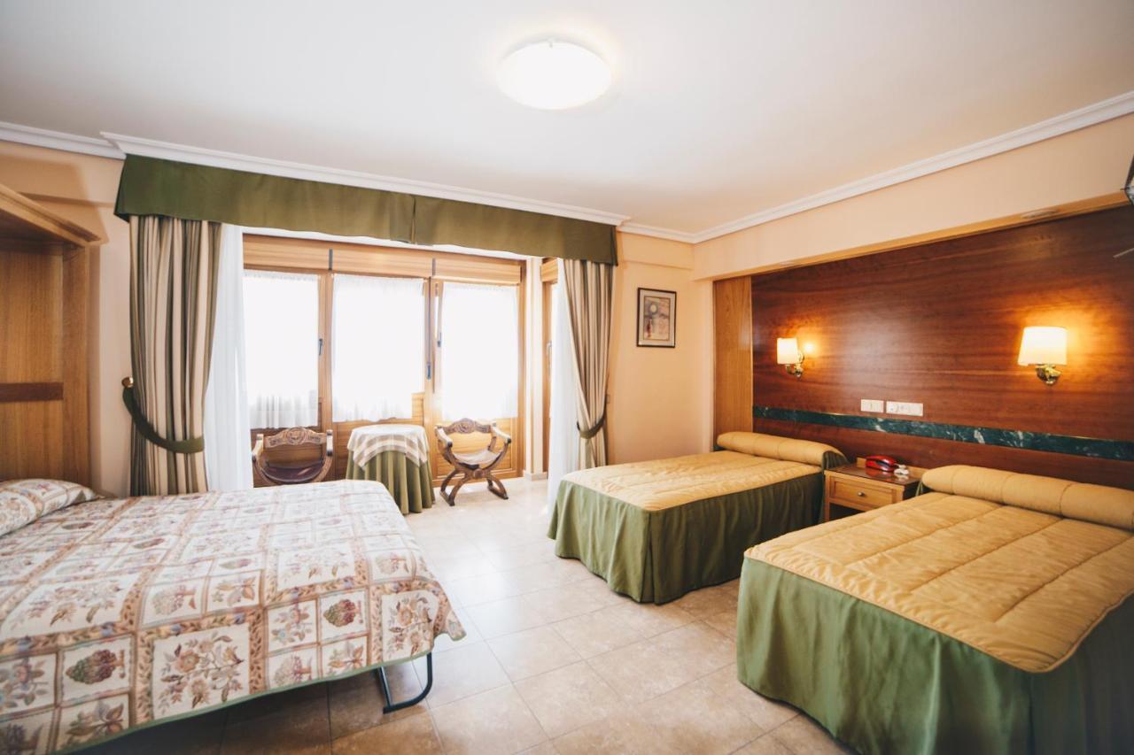 Gavilanes 2 Toledo Otel Dış mekan fotoğraf