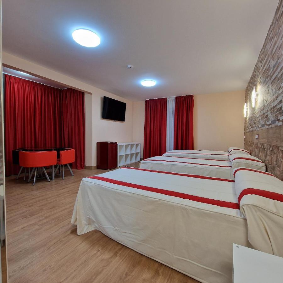 Gavilanes 2 Toledo Otel Dış mekan fotoğraf